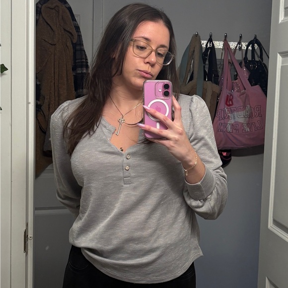 Meet your Posher, Amber - Picture 3 of 8